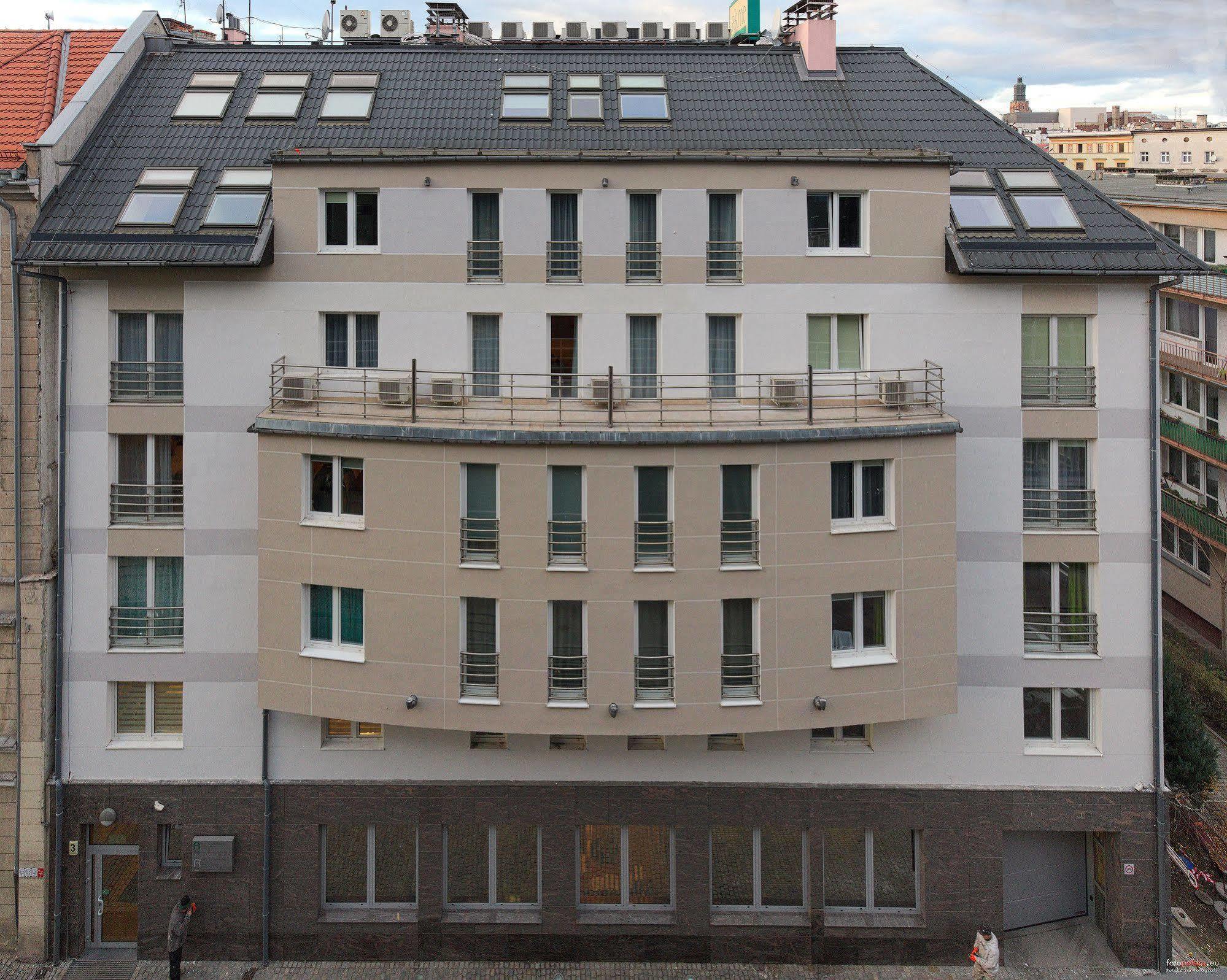Absynt Apart Wierzbowa Wroclaw Exterior photo